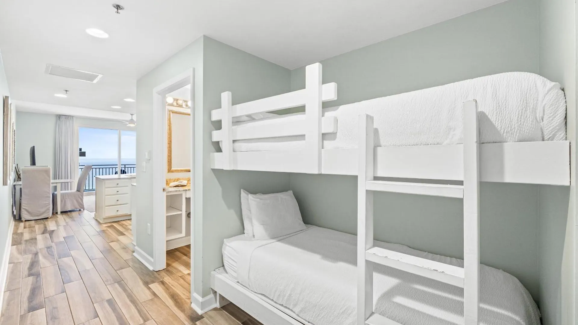 Splash Beach Resort By Panhandle Getaways Panama City Beach Apartment